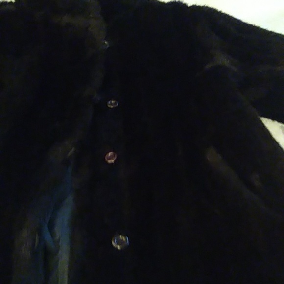 Woman full length ladies faux-fur - Picture 8 of 13